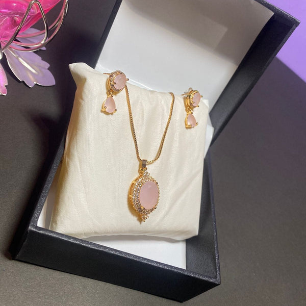 China Gold Locket Set – Elegant & Stylish Jewelry Piece!