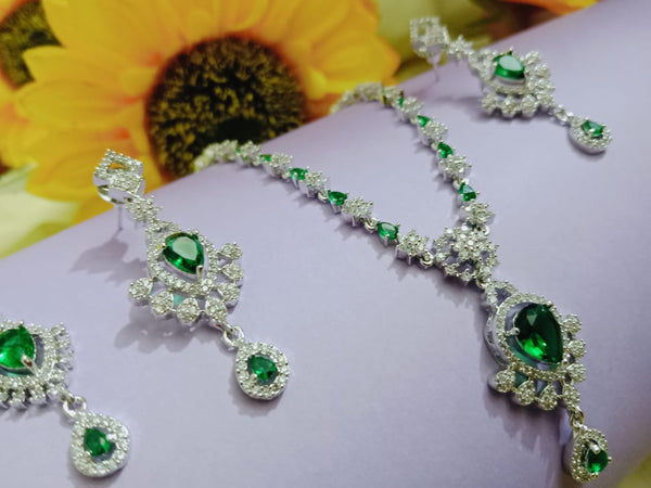 "Radiant American Diamond Set – Sparkle with Sophistication"